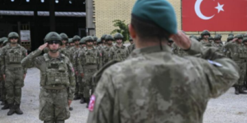 Në Kosovë ka mbërritur një kontingjent i ri i KFOR-it turk