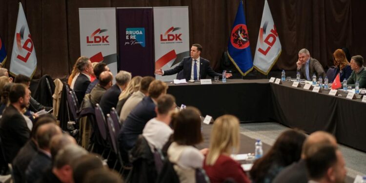 Abdixhiku kritikon Qeverinë: Qytetarët u harruan nga populizmi e çmenduria politike