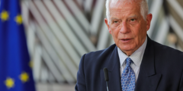 Josep Borell njofton për probleme me shëndetin, mjekët i sugjerojnë të pushojë disa ditë