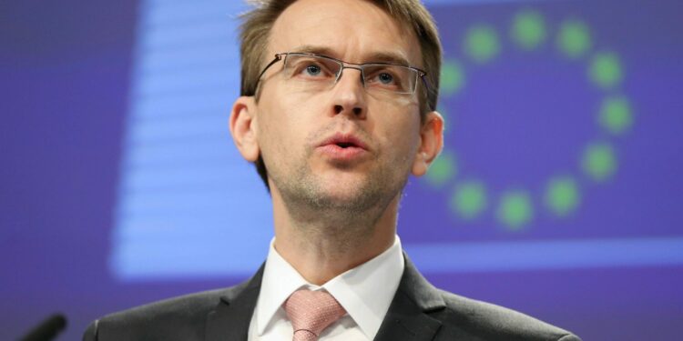 Stano: Kosova dhe Serbia nuk do përparojnë drejt BE-së, nëse s’i zbatojnë marrëveshjet