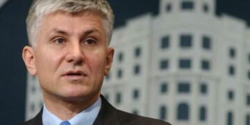 Seriali për vrasjen e Zoran Xhinxhiqit shtyhet deri në njoftimin e dytë, televizioni i Vuçiqit ofroi një arsye që askush nuk e beson