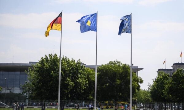 Ambasada e Kosovës në Gjermani del me informacion rreth mësimit plotësues në gjuhën shqipe në Berlin