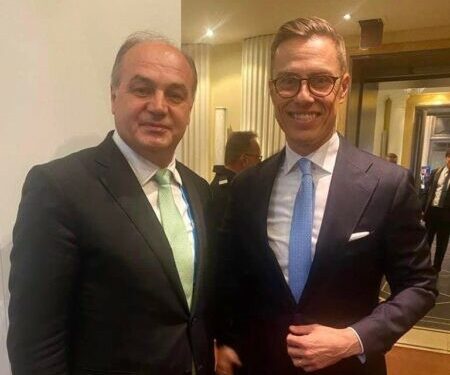 Hoxhaj takon Presidentin e sapozgjedhur të Finlandës në Munih
