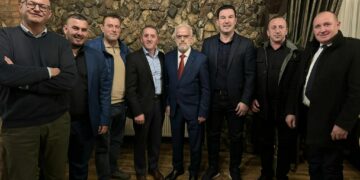 Pritje e veçantë për Xhaferin nga ish-luftëtarët e UÇK-së : Komandantin tonë në UÇK, tani Kryeministër i Maqedonisë së Veriut