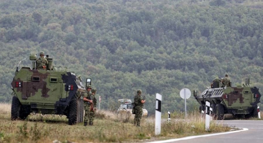 Alarmi i Maqedoncit për 48 bazat ushtarake serbe në kufi, ekspertët e sigurisë: Serbia me to dëshiron përfitime në dialog