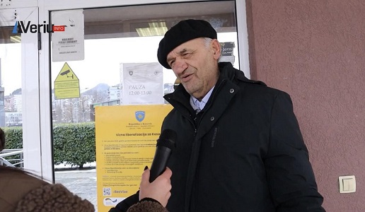 Mitrovicasi flet për ikjen e të rinjëve nga vendi: “O zot bre e kujt po i jetë kjo Kosovë”