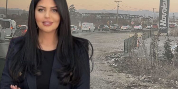 Deputetja Krasniqi kritikon qeverinë për rrugën Prishtinë-Mitrovicë: Nga viti i kaluar zvarritën punimet me arsyetime koti, ndërkohë bëhet fjalë për shtrimin e më pak se 10km asfalt
