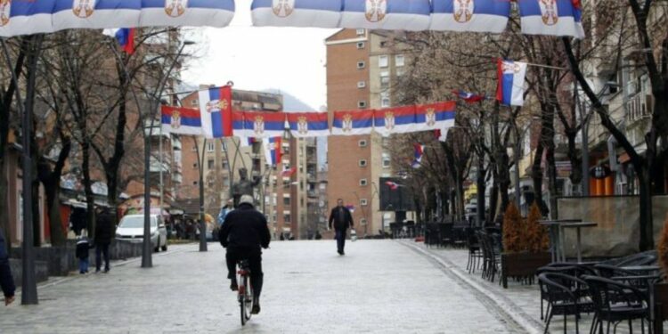 Pensionistët serbë nisin protestat për dinarin: Ish-koloneli i FSK-së paralajmëron për skenarë të nxitur nga Serbia