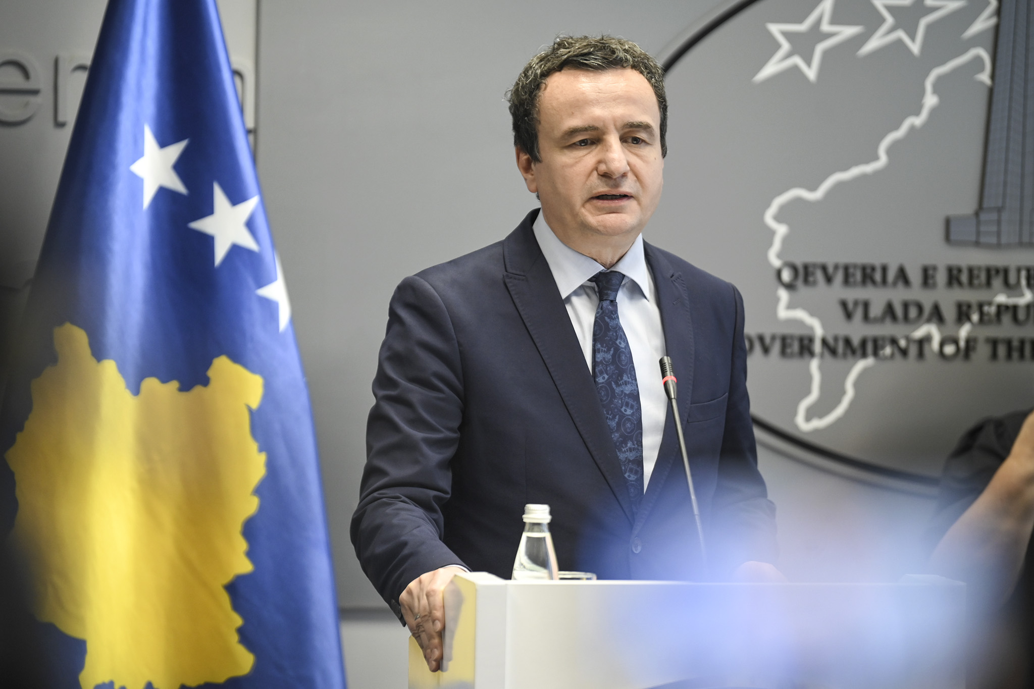 Kurti për dinarin: S’pranojmë propozime që janë në kundërshtim me rregulloren e BQK