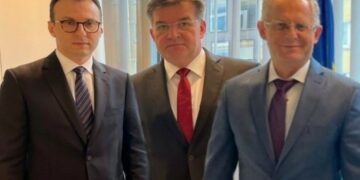 Nis takimi trepalësh në Bruksel, pavarësisht ngurrimit të Bislimit