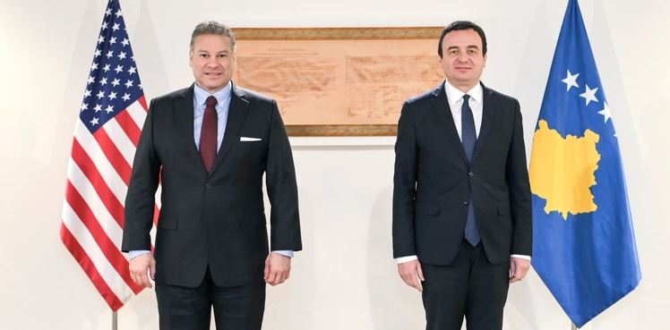 Publikohet agjenda: Escobar dhe Kurti takohen në ora 15:30
