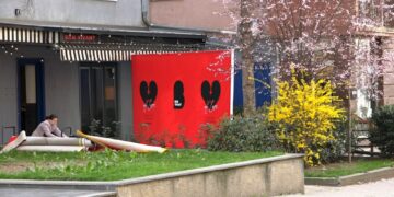 Mbyllet kafiteria problematike “Bon Vivant”