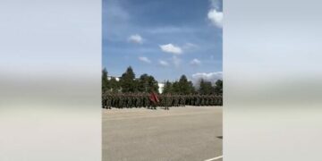 Ushtria e Republikës së Kosovës këndon “Mora fjalë”, videon e publikon Glauk Konjufca
