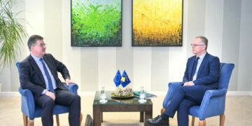 Bislimi pas takimit me Lajçakun: Sqaruam se anëtarësimi në KiE dhe dialogu janë procese të ndara