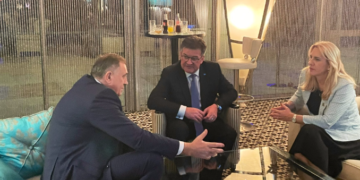 Miroslav Lajçak takohet me të sanksionuarin e SHBA-së, Milorad Dodik