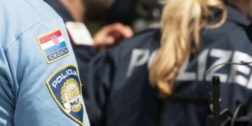 Ushtari kroat kapet duke transportuar kosovarin që hyri ilegalisht në Kroaci