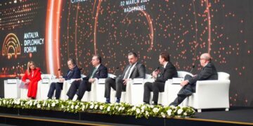 Osmani i replikon Daçiqit, ia përmend Rusinë dhe Ukrainën