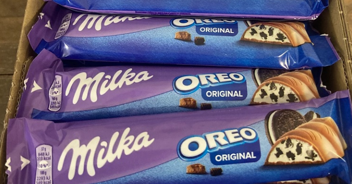 Tërhiqet nga tregu i Maqedonisë së Veriut çokollata “Milka Oreo”, dyshohet për prani të pjesëve plastike