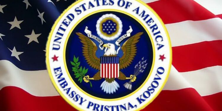 Ambasada amerikane cek që McKee s‘e takoi Kurtin, nuk përgjigjet nëse kjo u bë në kuadër të ndonjë mase
