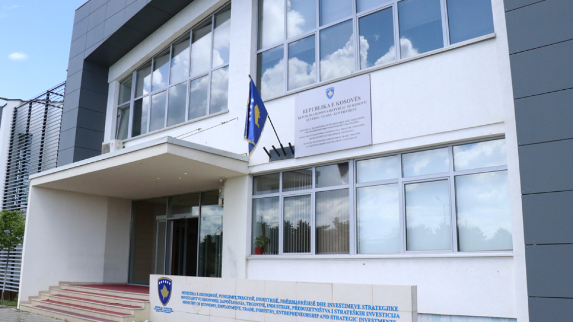 Pushteti e “shpërblen” me pozitën e zv.kryeinspektores kryetaren e komisionit disiplinor në MINT