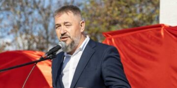 Sami Lushtaku del me një postim në Facebook pasi Specialja ia konfiskoi mbrëmë telefonin