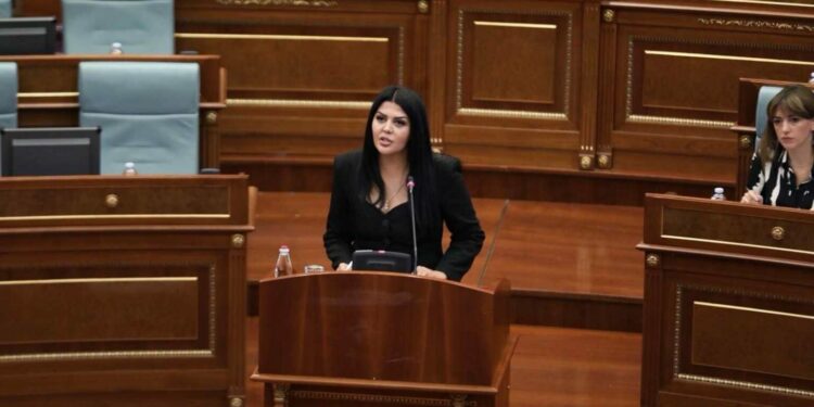 Krasniqi: Vendimi për manastirin u mor nga kundërshtuesi më i madh i saj – qytetarët të binden për kauzat e rrejshme të Kurtit
