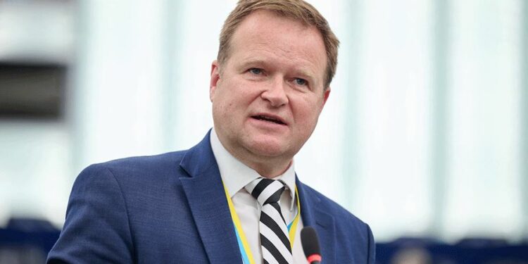 Deputeti gjerman, për Kosovën: KiE ka bërë të mundur gjëra që të tjerët s’ia arritën