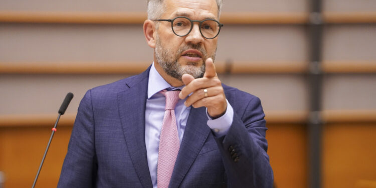 Deputeti gjerman: S’është fer që u shtuan ekstra kushte nga SHBA ndaj Kosovës për t’u anëtarësuar në KiE