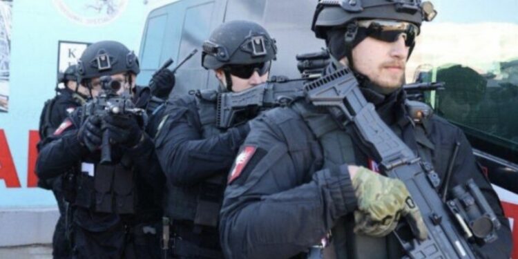 Njësia Speciale e KFOR-it zhvillon stërvitje, ruan gatishmërinë operacionale