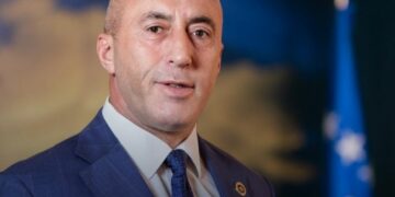 Haradinaj në Gllogjan: Kishim dy herë frikë, por s’e lëshuam këtë tokë asnjë ditë të luftës – nisja e bombardimeve, dita që na rilindi