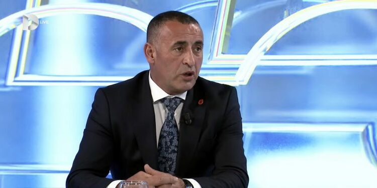 Brahimaj: E dëgjova me veshët e mi Adem Jasharin, nuk lëshohen kullat