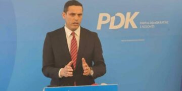PDK: Skandal, Qeveria miratoj projektligjin për Zyrtarët Publikë në kundërshtim me Aktgjykimin e Gjykatës Kushtetuese, nuk do ta lejojmë këtë arbitraritet