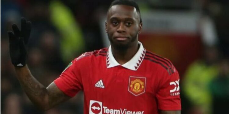 Wan-Bissaka do të largohet nga Man United