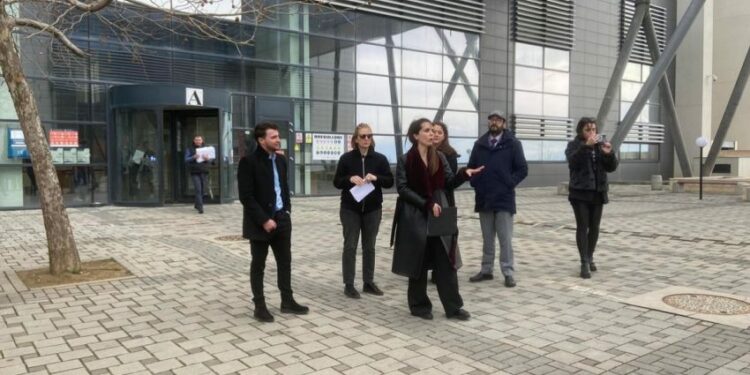Pesë organizata padisin deputeten e VV-së dhe Kuvendin për diskriminim ndaj komunitetit LGBTIQ+