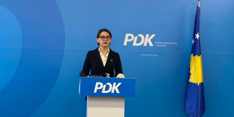 Kabashi-Ramaj: Qeveria Kurti ka dështuar në garantimin e sigurisë kombëtare dhe menaxhimin e qëndrueshëm të mbrojtjes