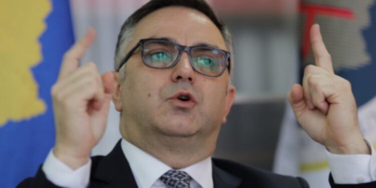 Tahiri: Do ta kërkojmë shkarkimin e Kurtit