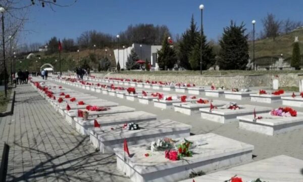 Përkujtohet Masakra e Krushës së Madhe, e pranishme presidentja Osmani