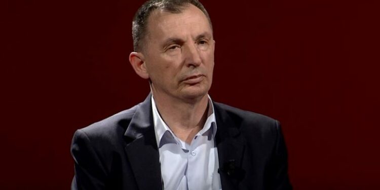 Ish-kryetari i Deçanit: Ka qenë vendim i befasishëm nga Kurti ai për Manastirin