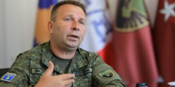 Gjenerali Rrahman Rama aderon në Partinë Demokratike të Kosovës