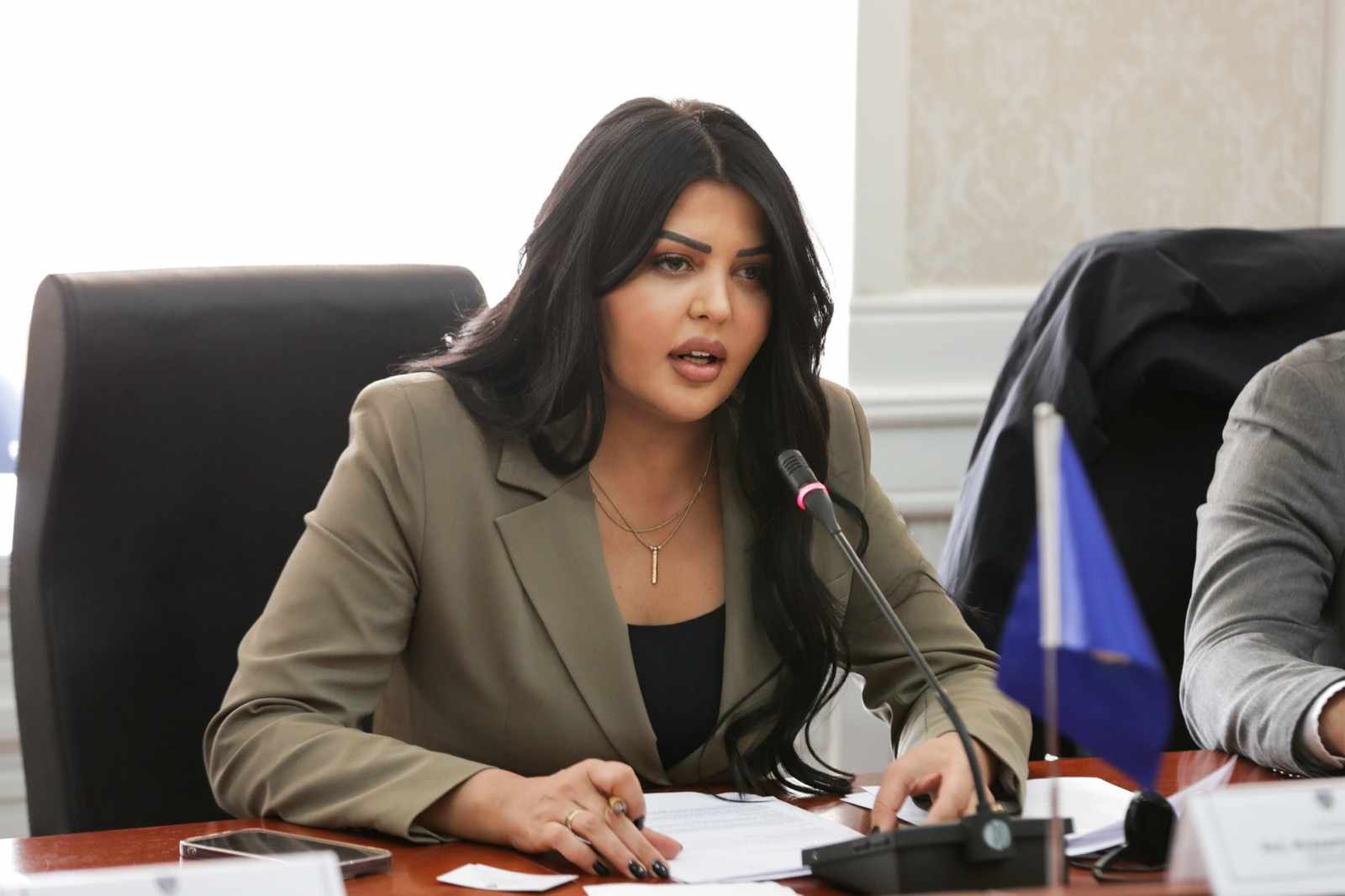 Krasniqi për Kurtin: Dikur i quante tradhtarë ata që merreshin me Manastirin, sot e zbatoi vet vendimin