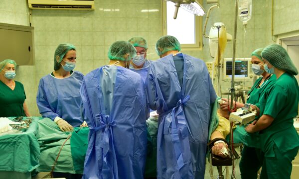 Spitali i Pejës thotë se dje kanë kryer 15 operime të ndërlikuara