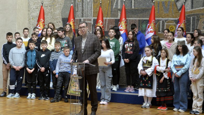 Aplikimi i Kosovës për anëtarësim në KiE, Vuçiq: Pres lajme të këqija