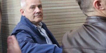 Gjykimi për gazin lotsjellës në Kuvend, Sveçlës dhe të tjerëve iu parashkruhet njëra vepër penale