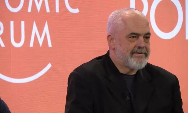 Batuta epike e Edi Ramës: Zoti ishte në një moment stresi kur bëri shqiptarët
