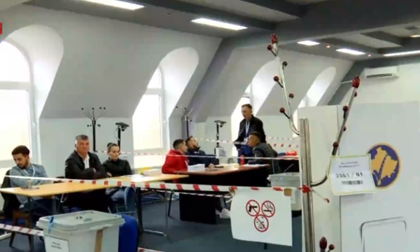 Votimi në veri: Deri në ora 15:00 kanë votuar 203 qytetarë, në Zveçan ende asnjë votues