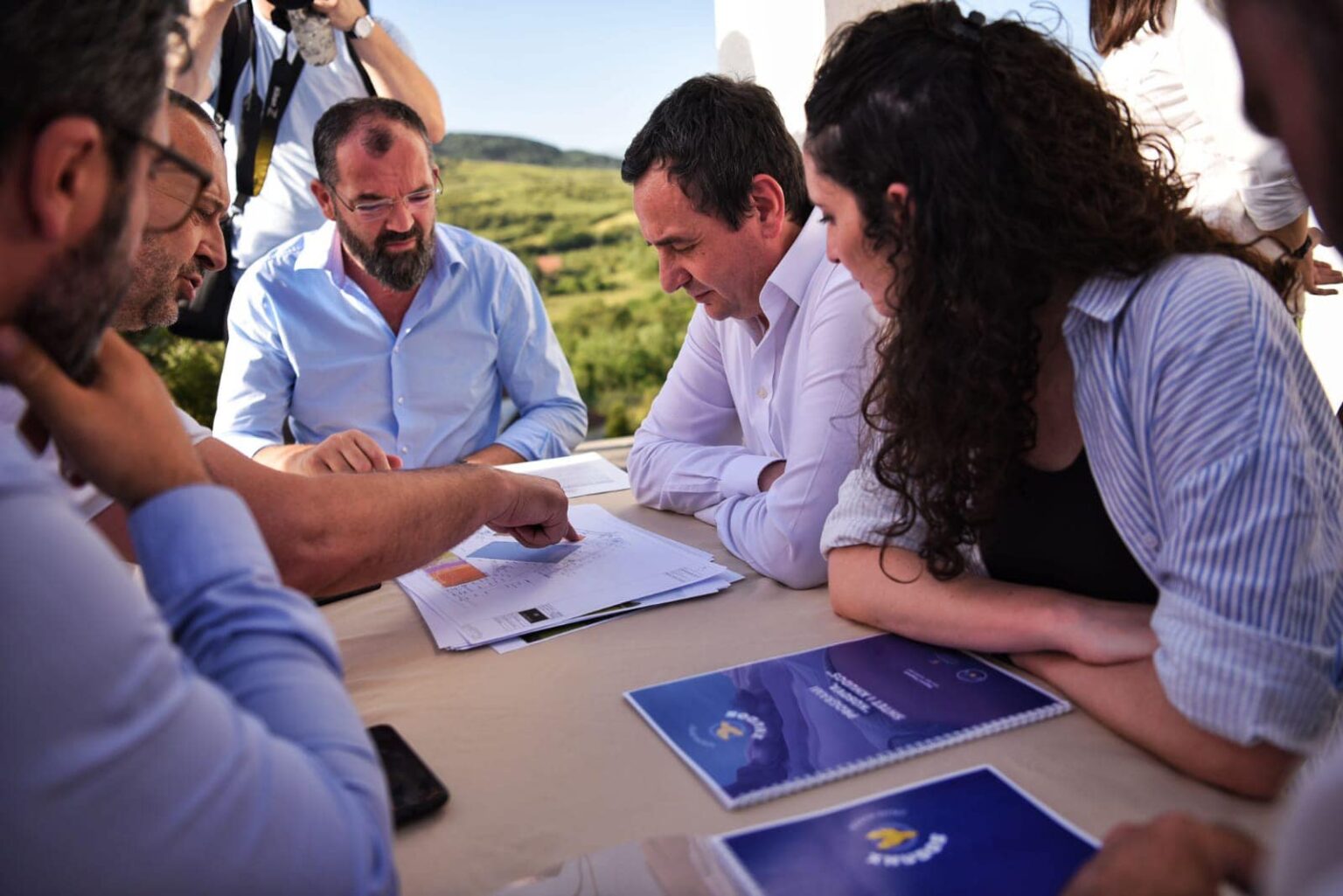 Deputeti i VV-së pas sondazhit- Rezultati ka qenë i pritur, diferenca do të thellohet edhe më shumë!