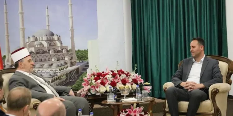 Konjufca në Bashkësinë Islame, uron besimtarët për Fitër Bajramin