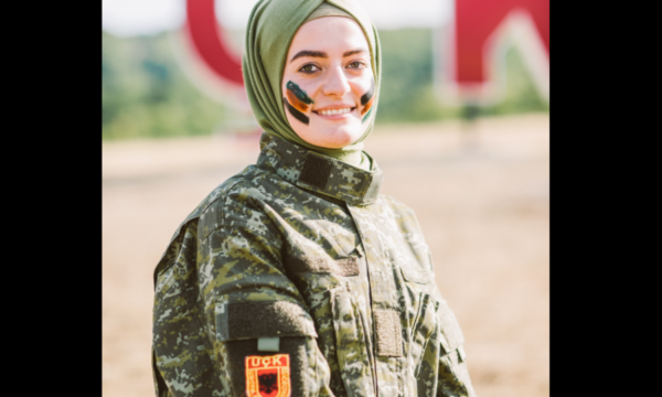 “Mbeti ëndërr e parealizuar”- Flet vajza që u refuzua nga FSK-ja për shkak të mbulesës