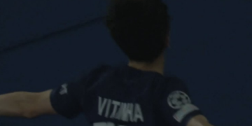 PSG e përmbys për tre minuta Barcelonën