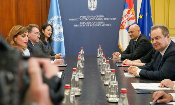 Seanca e Këshillit të Sigurimit këtë muaj, Shefja e UNMIK viziton Serbinë – i përmend zgjedhjet, “dinarin” dhe Asociacionin